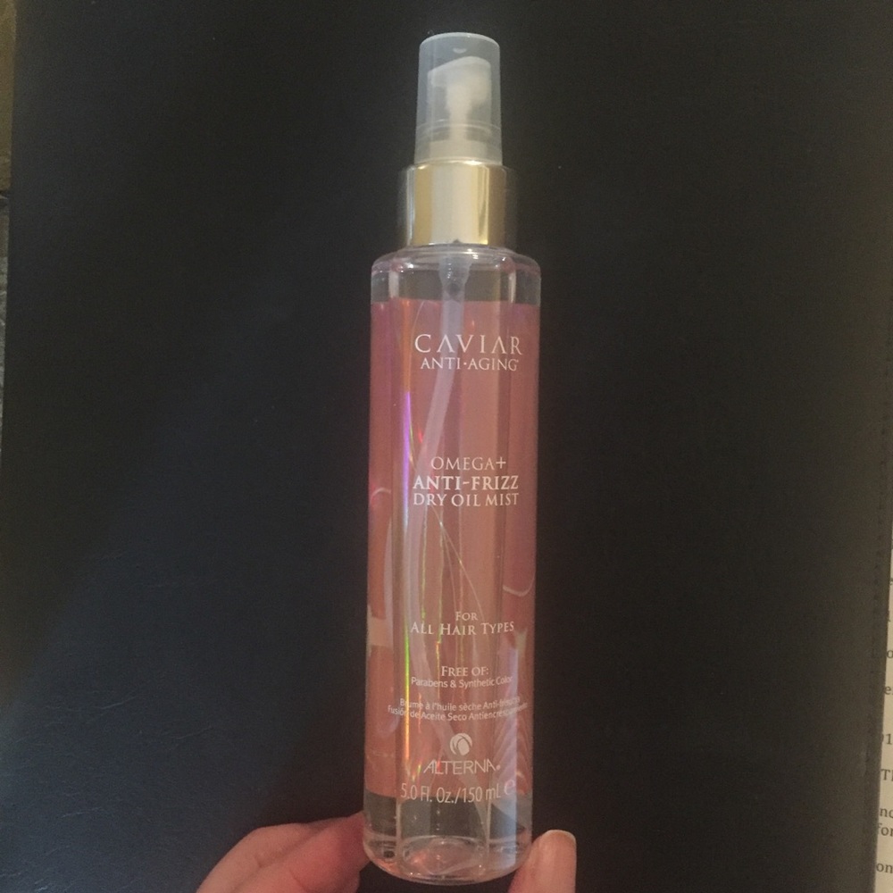 Alterna Caviar Omega+ anti-frizz dry oil mist